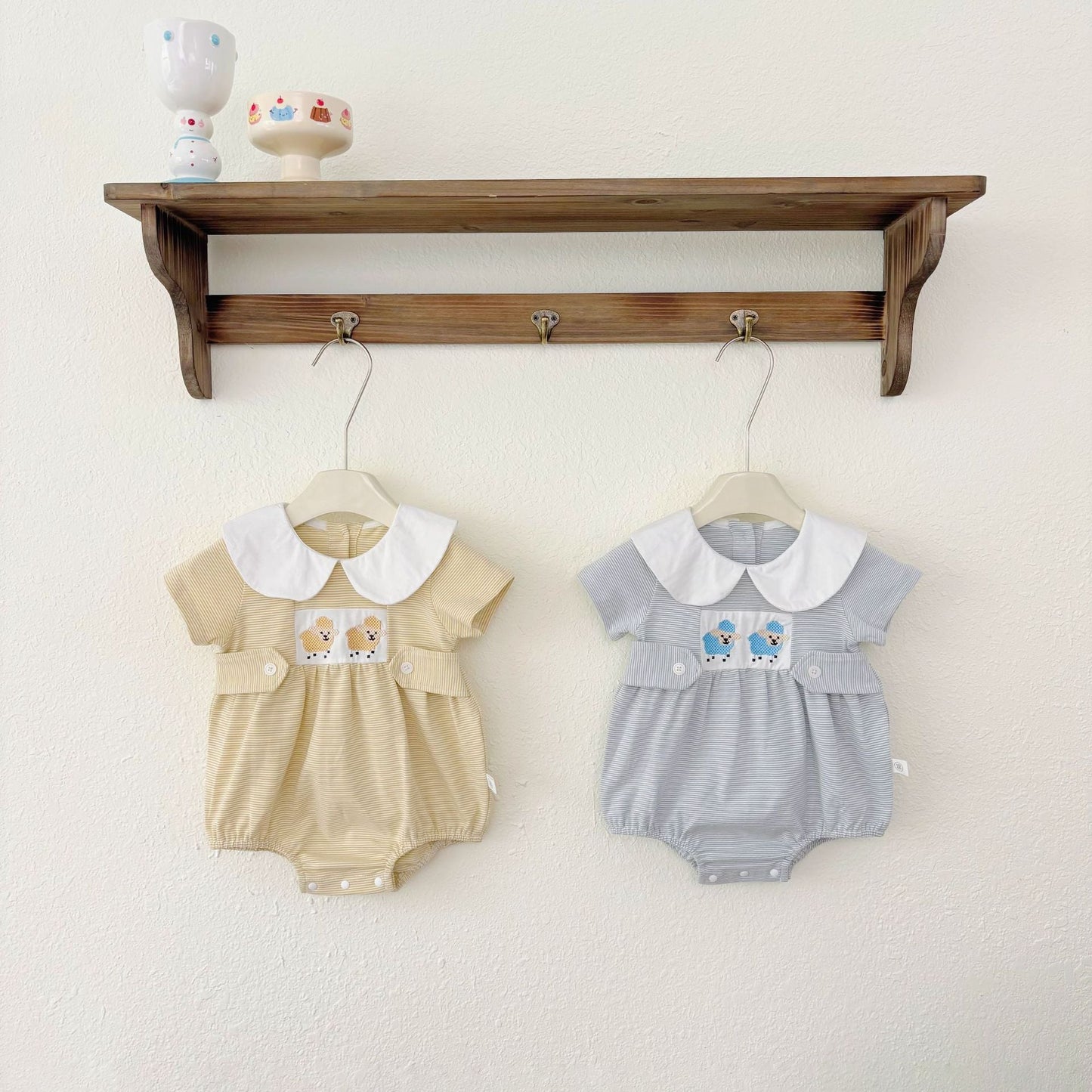 Summer Arrival Baby Girls Cute Short Sleeves Animals Embroidered Pattern Onesies with Peter Pan Collar
