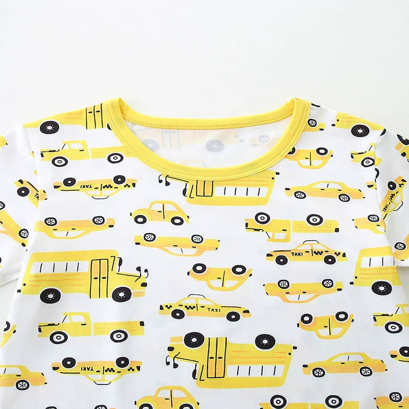 Summer Baby Kids Cartoon School Bus and Taxi Pattern T-shirt and Shorts Clothing Set for Boys
